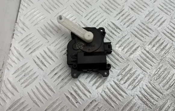 Toyota Corolla Verso AR10 Air flap motor/actuator 8710605020 0637008680