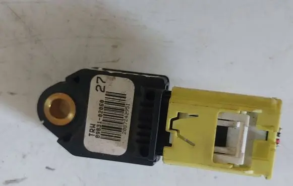 Toyota Auris 150 Airbag deployment crash/impact sensor 8983102060 2087242951
