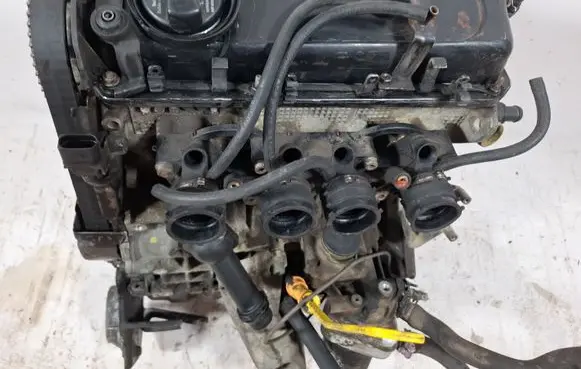 Volkswagen PASSAT B5 Engine 06B103373A AHL 06B103019