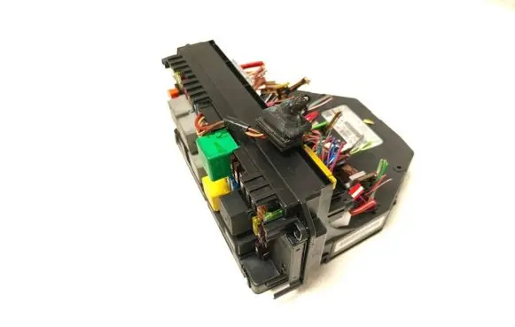 Mercedes-Benz C W204 Fuse module A2129008207