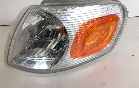 Opel Sintra Front indicator light 130406M2G