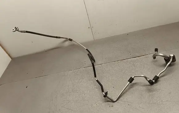 Audi Q5 SQ5 Air conditioning (A/C) pipe/hose 8R0260710J