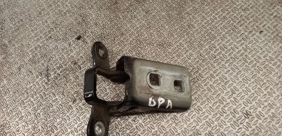 Chrysler Grand Voyager V Front door lower hinge 