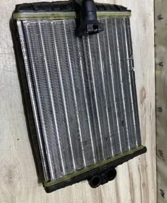 Mercedes-Benz CLK A208 C208 Coolant radiator 03698555