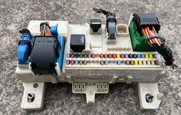 Volvo C70 Fuse module 31268178 31254903