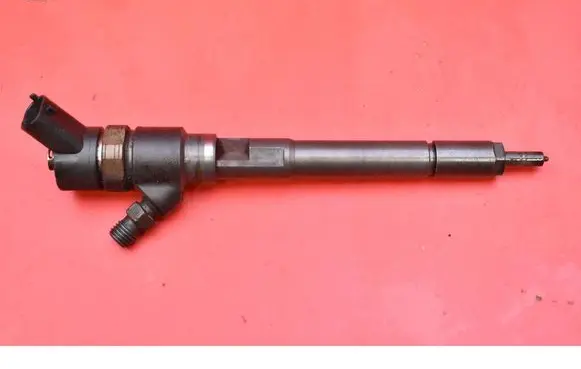 Fuel injector