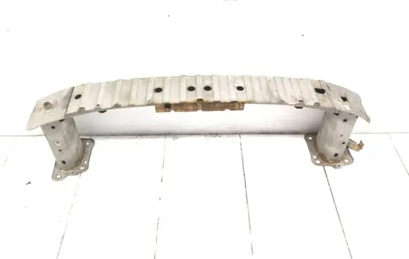 Ford Focus Front bumper cross member 3M51R000K70AA