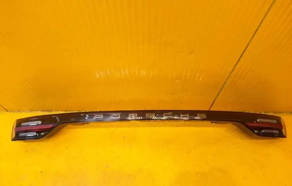 Porsche Cayenne (9Y0 9Y3) Rear/tail lights 9Y0945081F