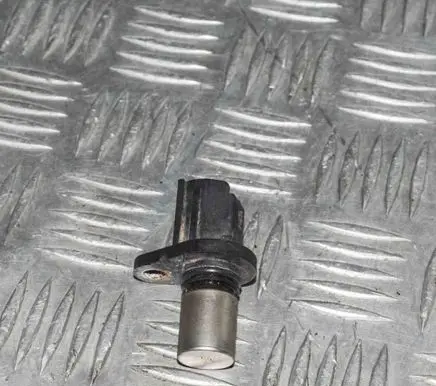 Toyota iQ Crankshaft position sensor 