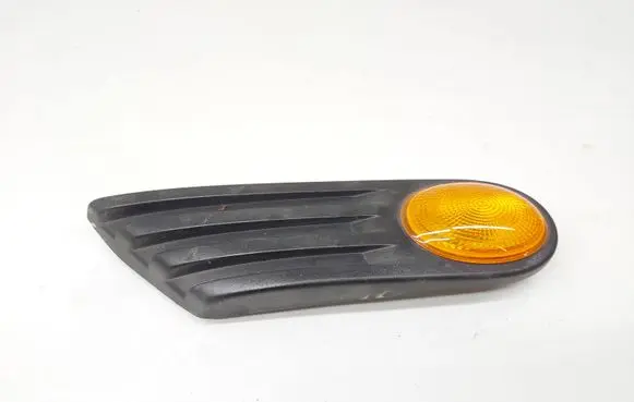 Mini One - Cooper Coupe R56 Front bumper turn signal 2751504