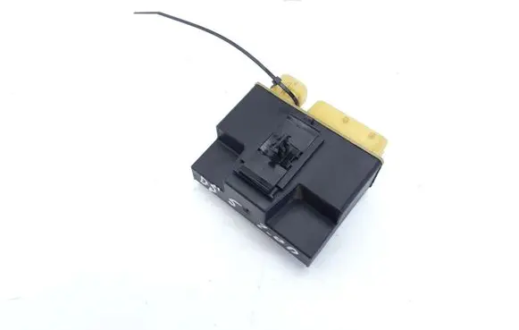 Citroen DS5 Glow plug pre-heat relay 9662570880