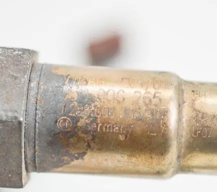 Volkswagen PASSAT B5 Lambda probe sensor 058906265C