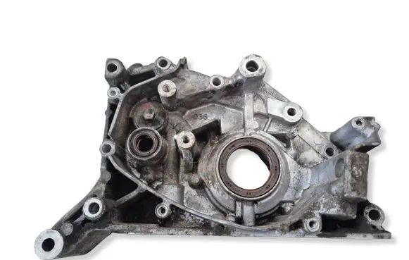 Mitsubishi L200 Oil pump 1064A032