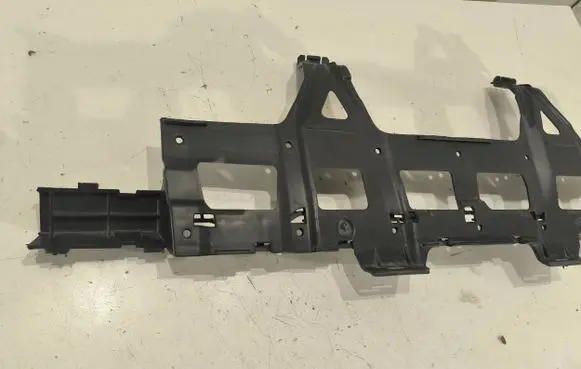 Mercedes-Benz GLC X253 C253 Bumper support mounting bracket corner A2538852101 0Y168
