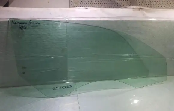 Volkswagen Scirocco Front door window glass four-door