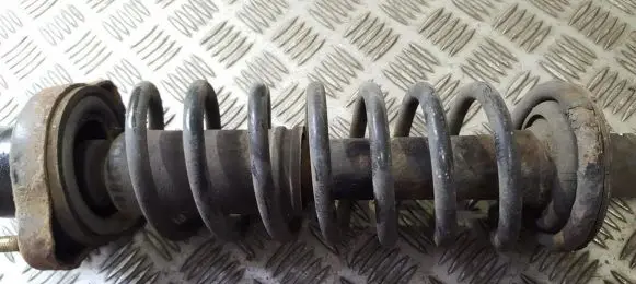 Mitsubishi Lancer Rear coil spring