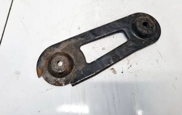 Opel Insignia A Engine mounting bracket