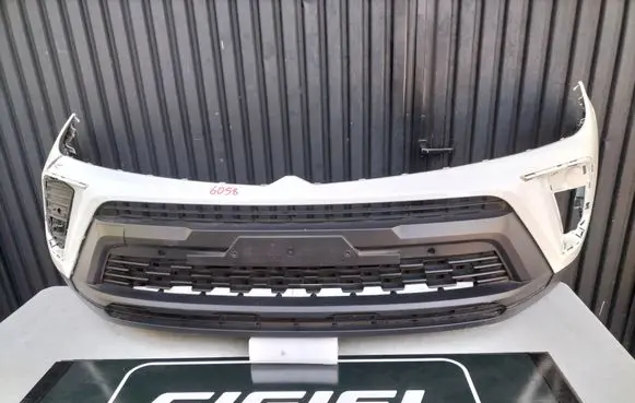 Opel Crossland X Front bumper 39172211