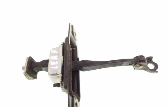 Nissan Leaf I (ZE0) Front door check strap stopper