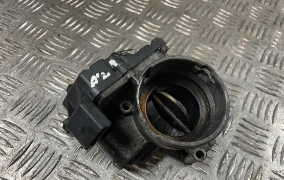 Volkswagen Touran I Throttle valve A2C53380146