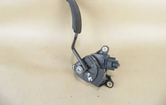 Renault Scenic II - Grand scenic II Accelerator throttle pedal 8200159647 3424A 11356