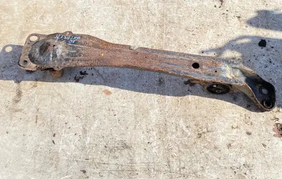 Nissan Almera Tino Front subframe
