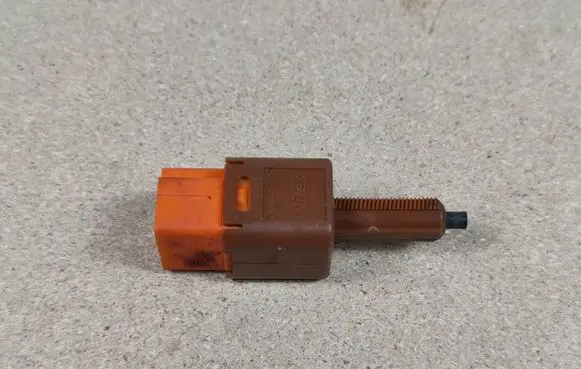 Nissan Qashqai Other relay PA66-GF30