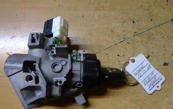 Mitsubishi Space Star Ignition lock