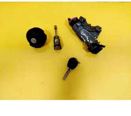 Seat Cordoba (6L) Ignition lock 4B0905851C