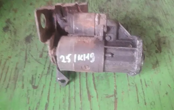 Volkswagen Golf I Starter motor