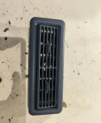 Chevrolet Suburban Air vent grill in roof 15675652