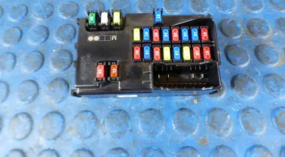 Hyundai Elantra VI Fuse box set CART91959F2040 91959F2040 3231