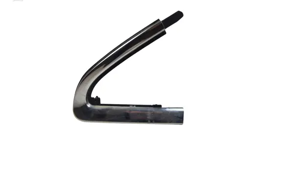 Jeep Grand Cherokee Front door glass trim molding 62121