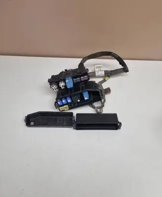 Nissan Qashqai Fuse box set 243824BE0B