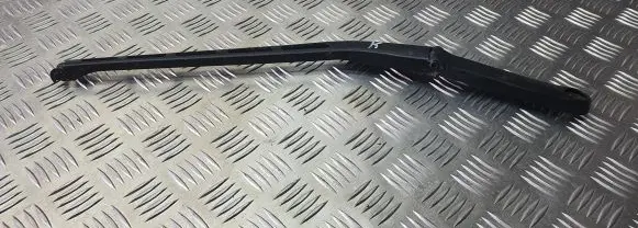 Mercedes-Benz C W203 Front wiper blade arm A2038202744