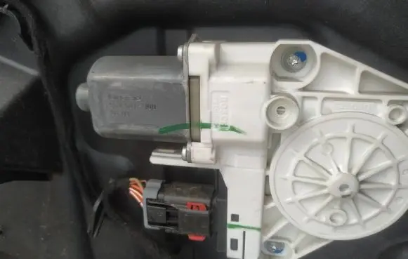 Dodge Journey Front door window regulator motor