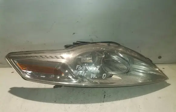 Ford Mondeo MK IV Headlight/headlamp