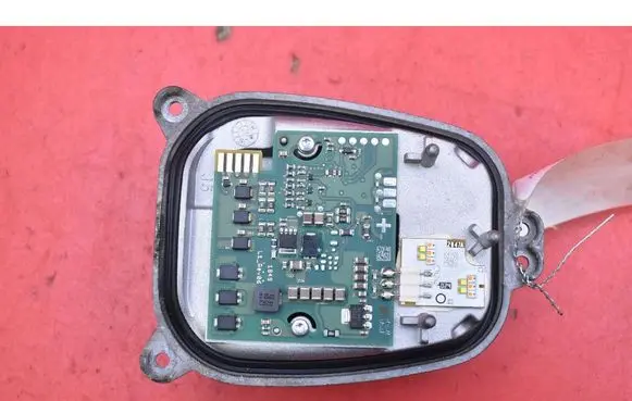 Opel Insignia A Voltage converter/converter module 10500020030