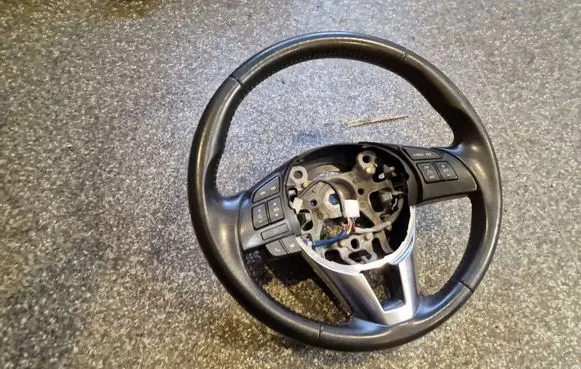 Mazda CX-5 Steering wheel