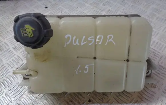 Nissan Pulsar Coolant expansion tank/reservoir 
