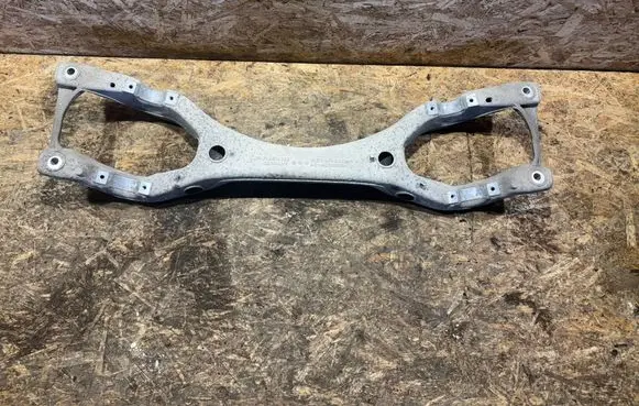 Audi Q7 4L Rear subframe 7L8512369
