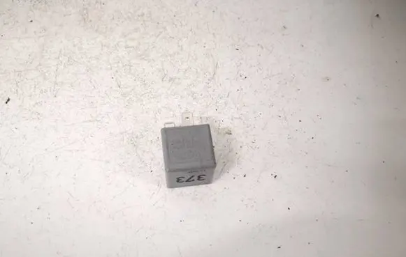 Skoda Octavia Mk2 (1Z) Other relay 8d0951253a v23134-b52-x301