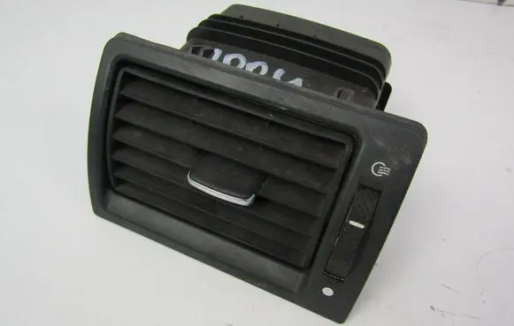 Ford Mondeo Mk III Dash center air vent grill 