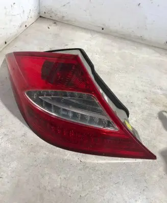 Mercedes-Benz CLS C219 Rear/tail lights A2198200764