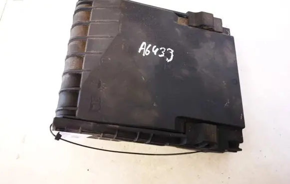 Audi A4 S4 B5 8D Fuse box cover 1k0937132f