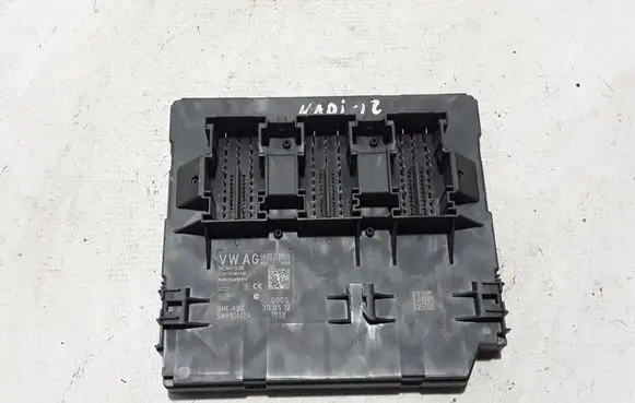Volkswagen Caddy Comfort/convenience module 5K0937085