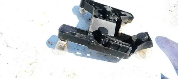 Toyota Avensis T250 Tail light bulb cover holder 89028759