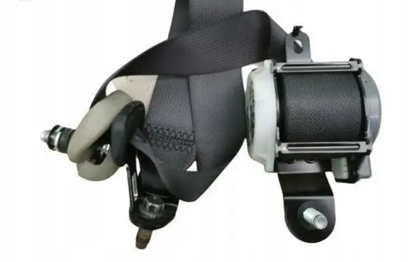 KIA Carens III Rear seatbelt