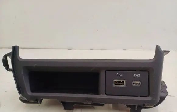 Lexus NX USB socket connector 10R0616004 5882178060