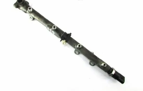 Mercedes-Benz E W210 Fuel main line pipe